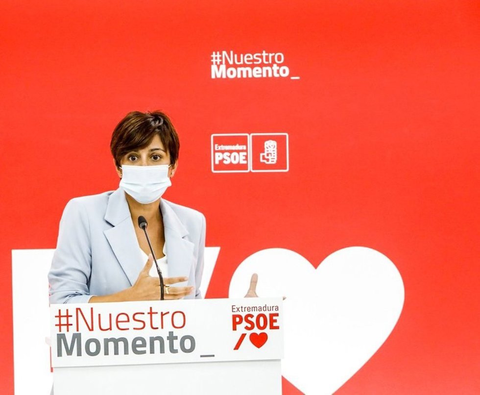 La ministra de Política Territorial y portavoz del Gobierno de España, Isabel Rodríguez García, en rueda de prensa en Mérida para abrir el curso político en Extremadura