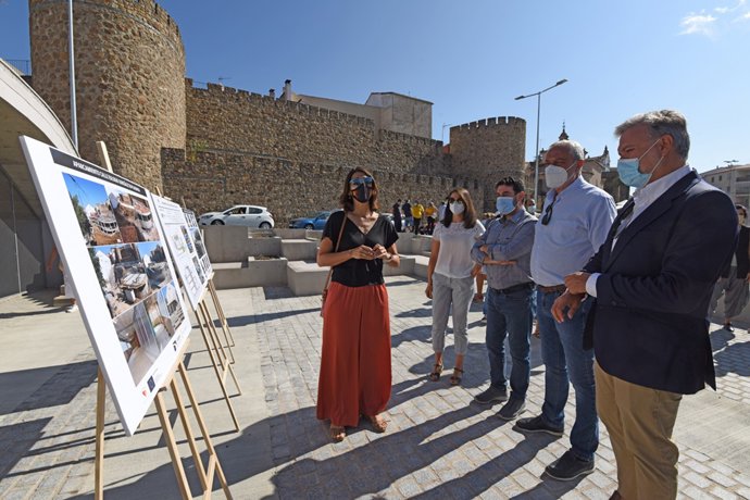 Inaugurado el nuevo aparcamiento Eulogio González de Plasencia unto al río Jerte y Puerta Trujillo