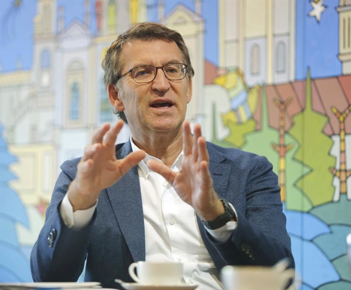 El presidente de la Xunta de Galicia, Alberto Núñez Feijóo, durante una entrevista con Europa Press, a 4 de agosto de 2021, en Santiago de Compostela, A Coruña, Galicia, (España).