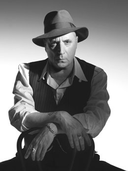 El cantante Loquillo actuará en la localidad de Tomares