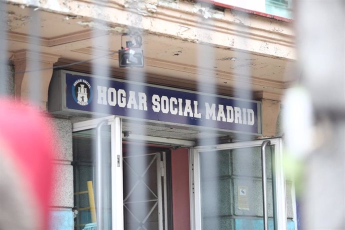 Archivo - La Policía desaloja a los okupas del colectivo neonazi Hogar Social en la Calle Velázquez de Madrid
