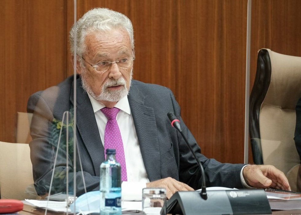 Archivo - El Defensor de la Infancia y la Adolescencia de Andalucía, Jesús Maeztu, en foto de recurso