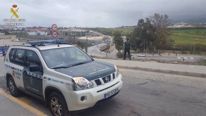 Archivo - Un vehículo de la Guardia Civil, en Melilla, en una imagen de archivo