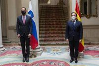 Albares asegura que ya hay muchos países trabajando para sacar a más afganos pero evita dar detalles