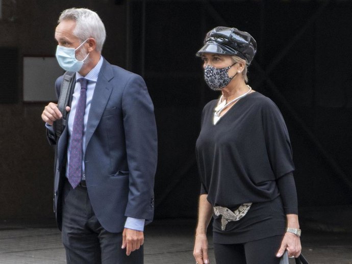 Julia Otero, feliz tras su regreso a la radio