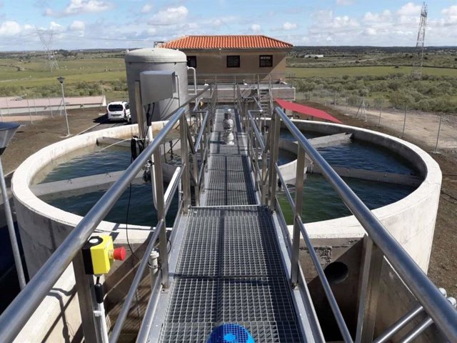 Archivo - Depuración y abastecimiento de agua