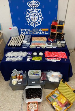La Policía Nacional ha desarticulado un importante punto de venta de drogas sintéticas suministradas a las zonas de ocio