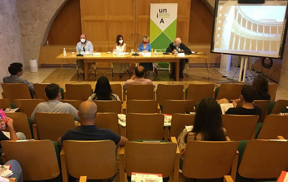 Imagen de la inauguración de la cuarta edición del curso de la UNIa 'La Alhambra, la música y las artes (IV): siglos XX y XXI'. 