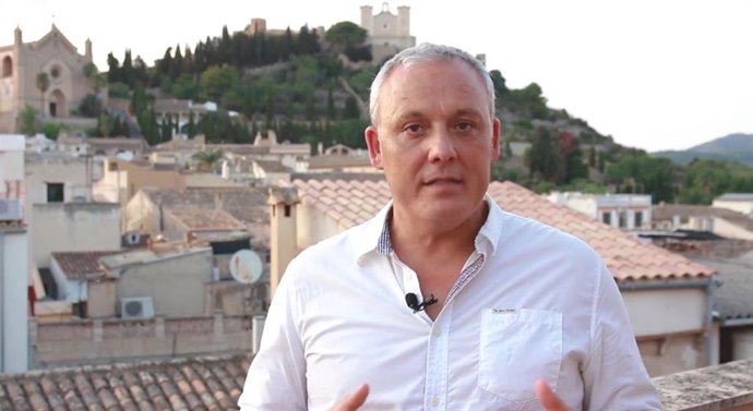 Fragmento del vídeo en el que Jaume Alzamora anuncia su candidatura a las primarias de MÉS para encabezar la lista al Consell.