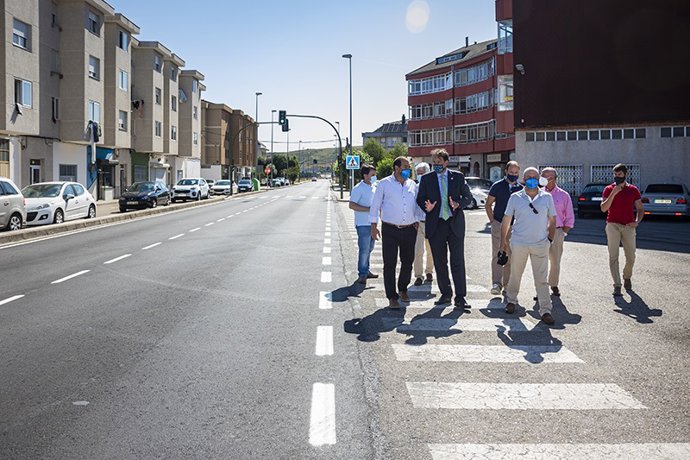 El consejero de Obras Públcas, Ordenación del Territorio y Urbanismo, José Luis Gochicoa, visita las obras de la carretera que une la A-67 con Matamorosa
