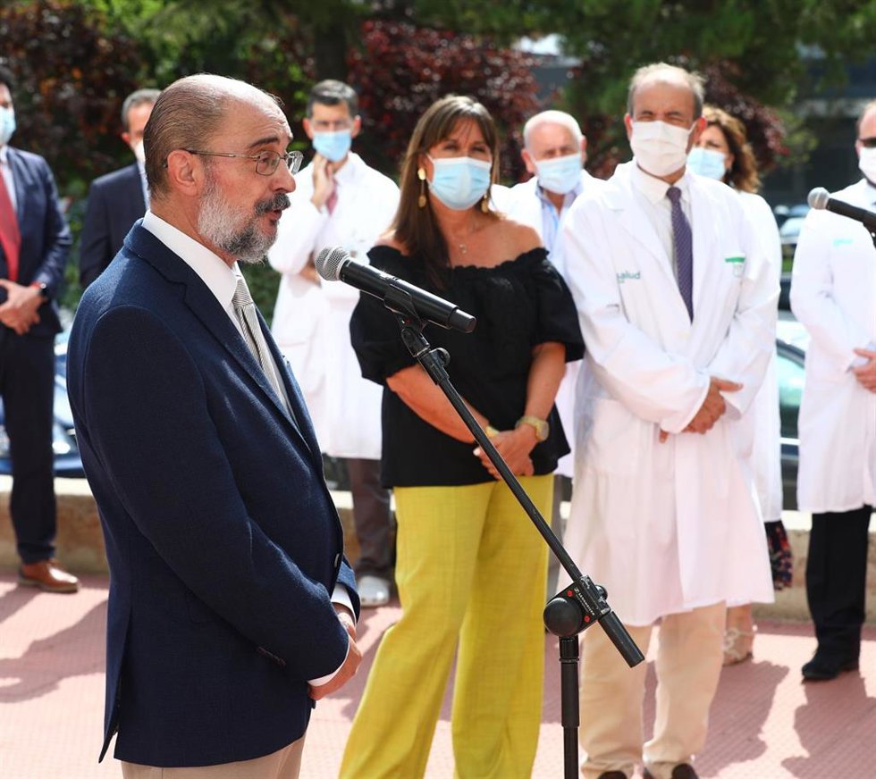 El presidente de Aragón visita al Hospital San Jorge de Huesca.