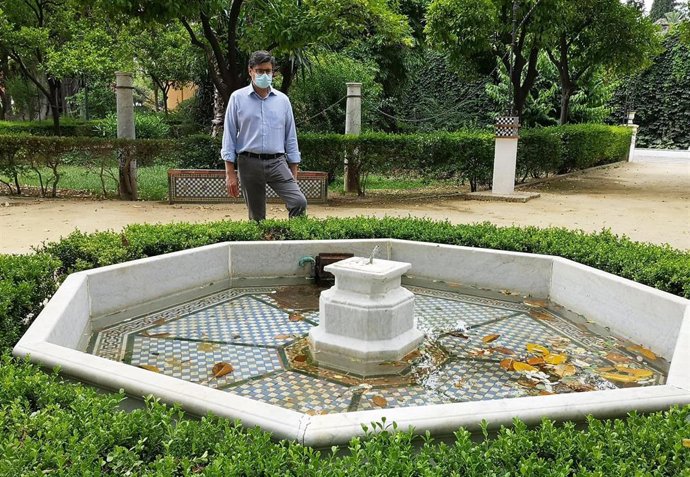 Archivo - Sevilla.-Cvirus.-Cs critica que el cierre de los parques sea "la única alternativa para controlar el botellón"