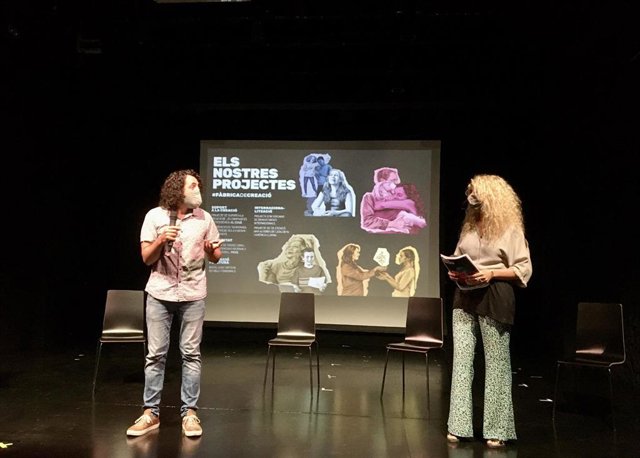 Presentación de la temporada 2021-22 del Teatre Tantarantana de Barcelona con su director, Ferran Murillo.