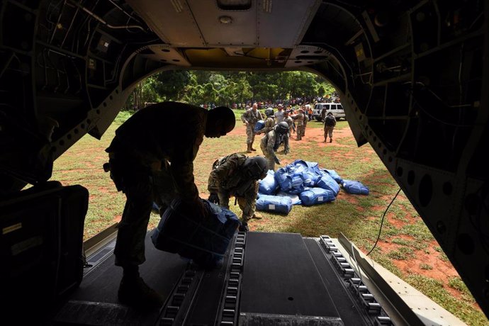 30 August 2021, Haiti, L'Asile: US Air Force delivers aid to rural villages as Haitians cope with the aftermath of a massive earthquake. Photo: Carol Guzy/ZUMA Press Wire/dpa