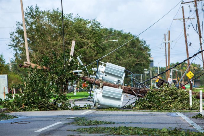 30 August 2021, US, New Orleans: Power lines are down after Hurricane Ida devastated the region in New Orleans. Photo: Jschwind/Entergy Corp. via ZUMA Press Wire Service/dpa