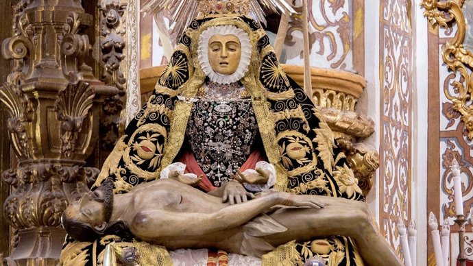 Archivo - Virgen de las Angustias, patrona de Granada, en imagen de archivo