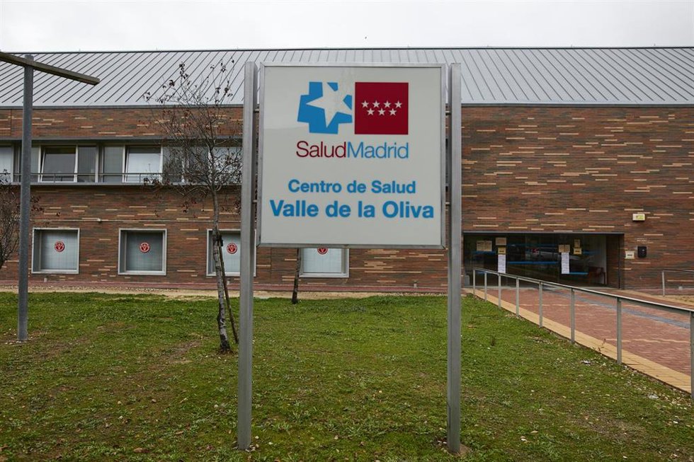 Archivo - El centro de Salud Valle de la Oliva, en Majadahonda, Madrid (España)