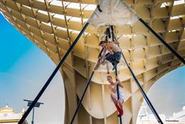 La compañía circense Locamotiva y su espectáculo 'Bric a Brac'.