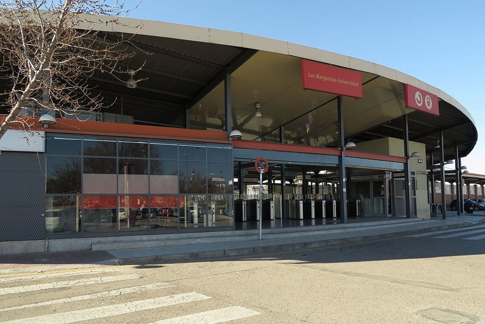 Archivo - Imagen de archivo de la estación de Las Margaritas, en Getafe.