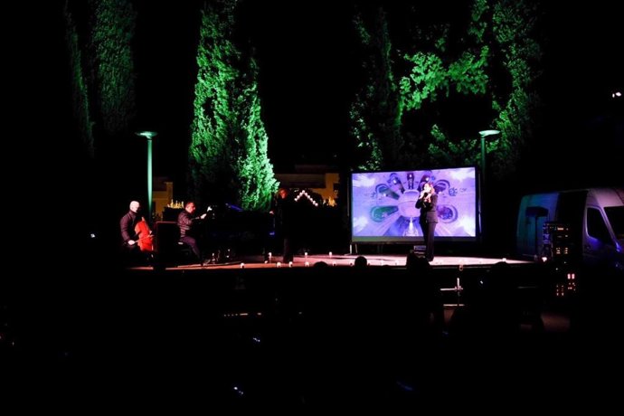 Foto la primera edición de La Noche en Negro de Zuera (Zaragoza).