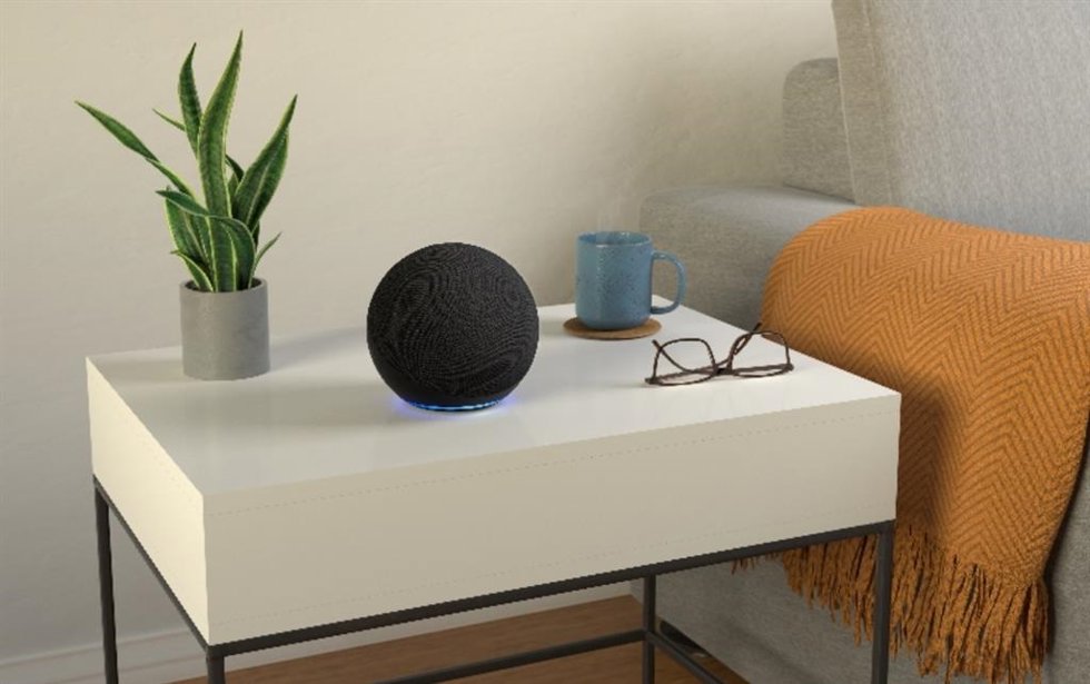 Archivo - Altavoz Echo con diseño esférico