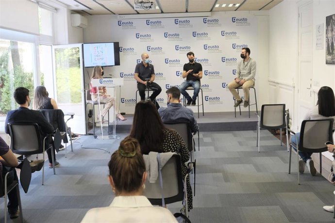 Clases de la pasada edición del programa de Deusto Business School y Fundación CITI, Citizen Bootcamp