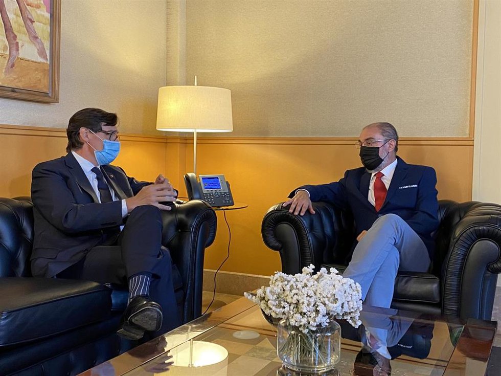 La reunión ha tenido lugar en el Edificio Pignatelli.