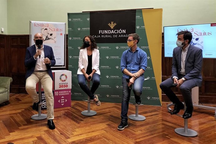 José Amtonio ARtigas, Elena Ruiz Ortega, Jorge Apodaca y Daniel Lozano, en la presentación del Festival de Música Vocal Saulus, de Zaragoza.