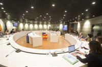 El Gobierno propone un alza del SMI de 15 euros este año y 31 euros en 2022 y 2023, según los sindicatos