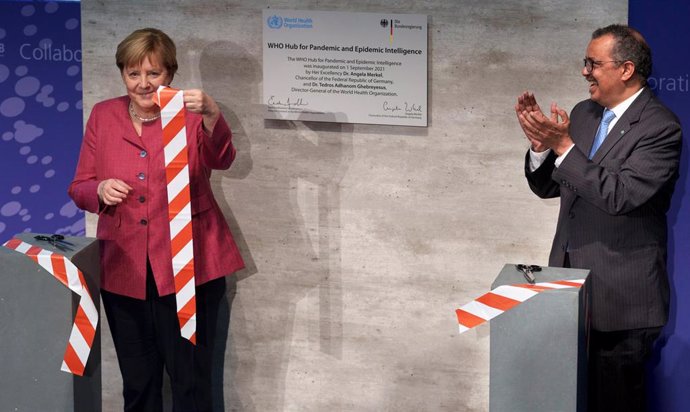 Berlin: Tedros Adhanom Ghebreyesus, Director-General of the World Health Organization (WHO), and German Chancellor Angela Merkel symbolically cut a ribbon at the inauguration ceremony of the "WHO Hub For Pandemic And Epidemic Intelligence". 
