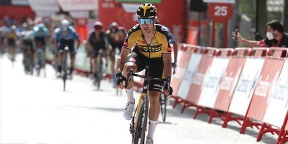 1. Primoz Roglic se pide su tercera Vuelta en Covadonga