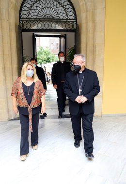 La alcaldesa de Jerez con el obispo