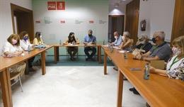Encuentro entre UGT-A y el grupo Socialista en el Parlamento andaluz.