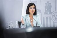 Darias destaca la reducción de la transmisión del coronavirus en España pero pide "prudencia"