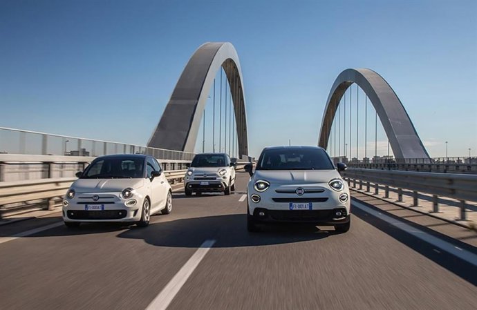 Archivo - Familia Fiat 500 Hey Google.