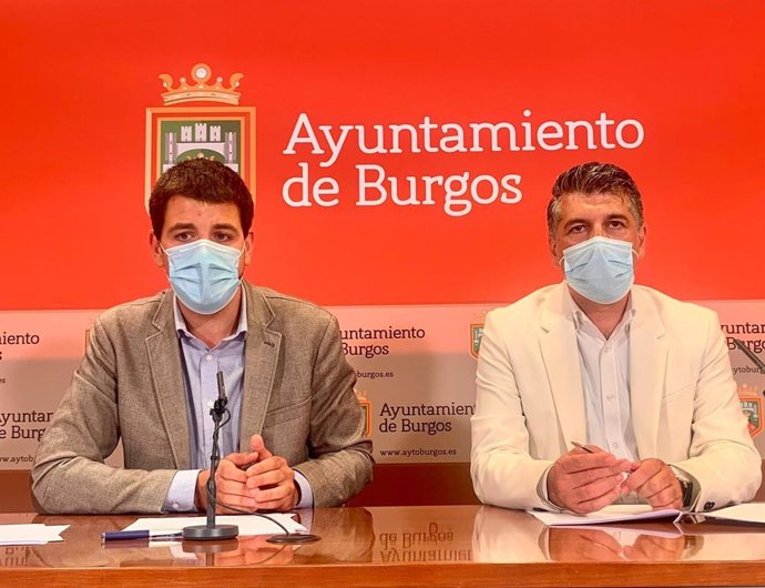 El concejal de Hacienda de Burgos, David Jurado, y el vicealcalde y portavoz municipal de Cs, Vicente Marañón.