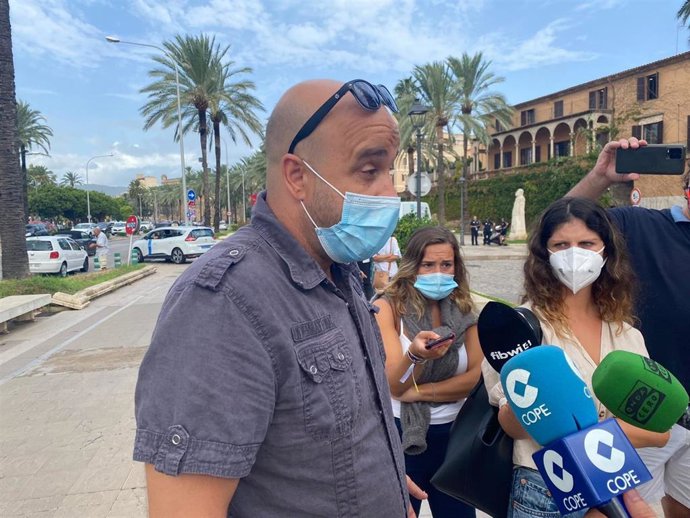 El activista de 'Resistencia', Víctor Sánchez.