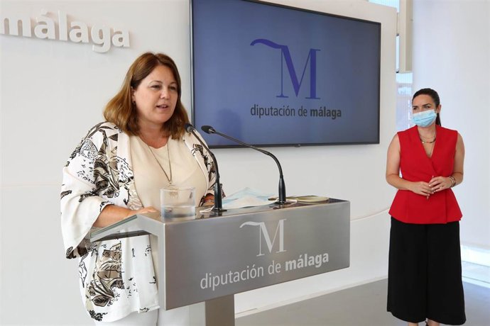 La vicepresidenta cuarta y responsable del Área de Ciudadanía y Atención al Despoblamiento del Territorio de la Diputación de Málaga, Natacha Rivas, en rueda de prensa
