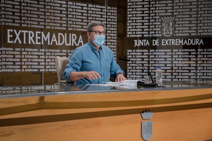 El secretario general de Empleo, Javier Luna, en rueda de prensa