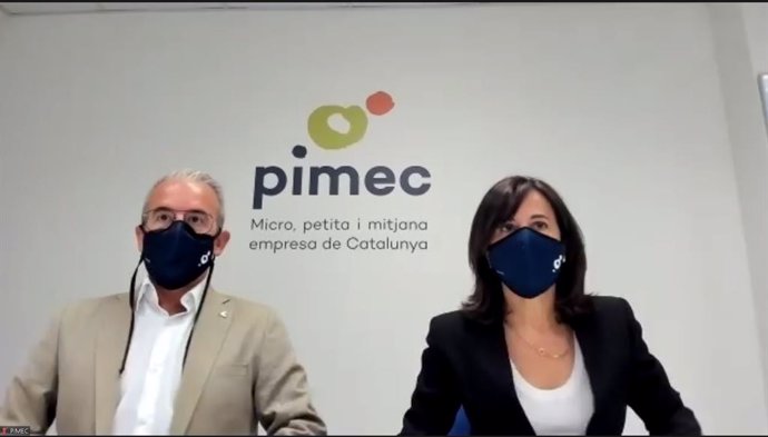 El secretari general de Pimec, Josep Ginesta, i la directora de l'rea de treball, Sílvia Miró. A