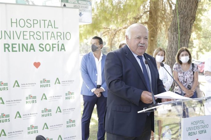 El consejero de Salud y Familias de la Junta de Andalucía, Jesús Aguirre, durante su intervención en Córdoba.