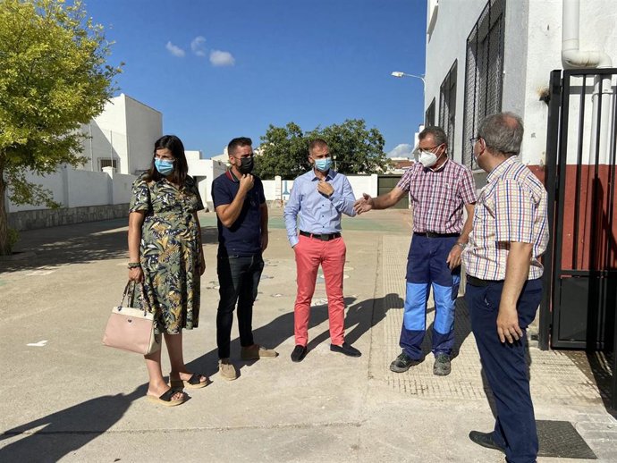 Antonio Jiménez visita el CEIP Nuestra Señora de la Salud en Laujar (Almería)