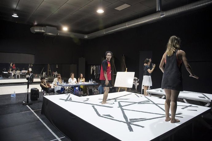 Ensayo de la obra 'Los Ignífugos' para Factoría Echegaray en Málaga