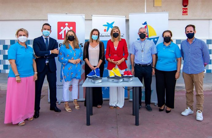 Presentación de la campaña 'Zapatos Nuevos'.