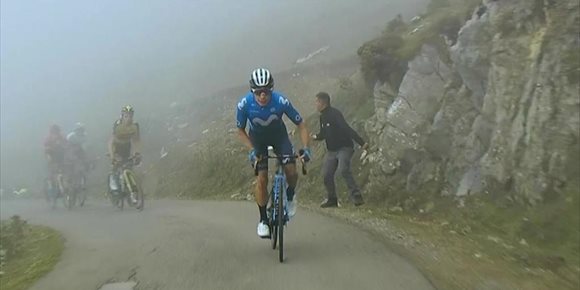 2. El Gamoniteiru tiene en 'Superman' López a su primer héroe y Roglic sentencia La Vuelta