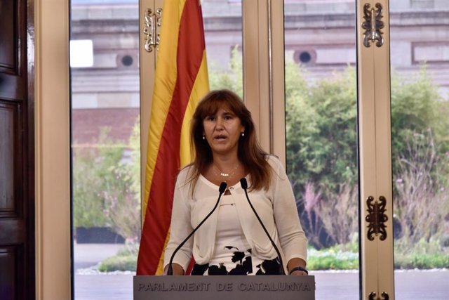 La presidenta del Parlament, Laura Borràs, en una compareixença per anunciar la concessió de la Medalla d'Honor de la institució