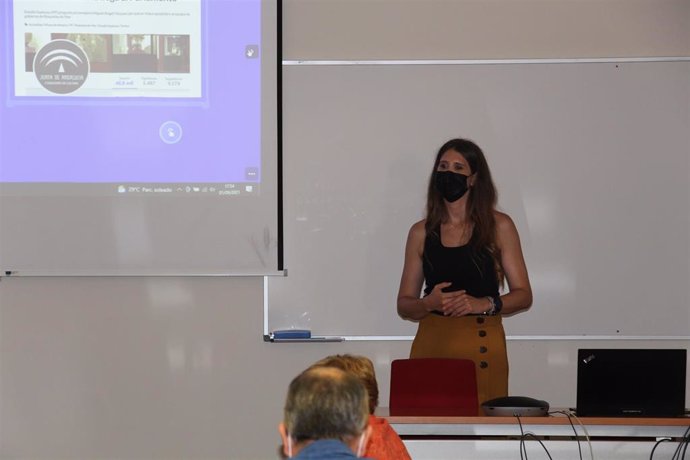 La museóloga y consultora cultural Soledad Gómez en los cursos de verano de la UNIA.