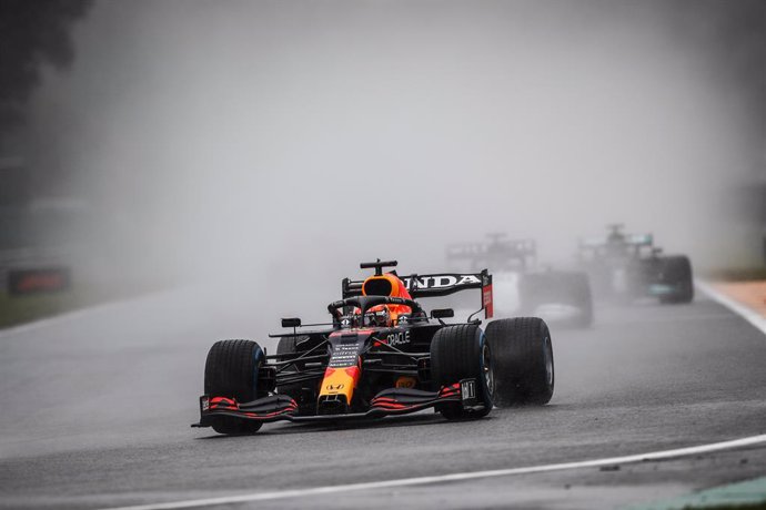 33 VERSTAPPEN Max (nld), Red Bull Racing Honda RB16B, action during the Formula 1 Belgium Grand Prix, 12th round of the 2021 FIA Formula One World Championship from August 27 to 29, 2021 on the Circuit de Spa-Francorchamps, in Stavelot, near Lige, Belg