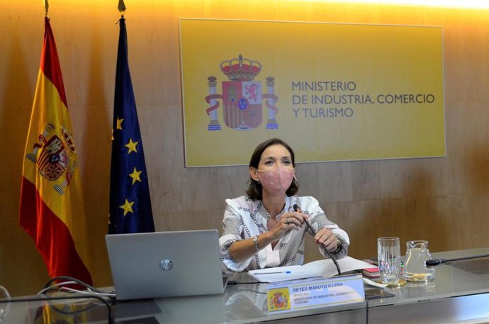 Archivo - La ministria de Industria, Comercio y Turismo, Reyes Maroto, durante la  reunión interministerial.