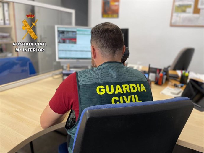 La Guardia Civil investiga una suplantación de identidad en Cáceres